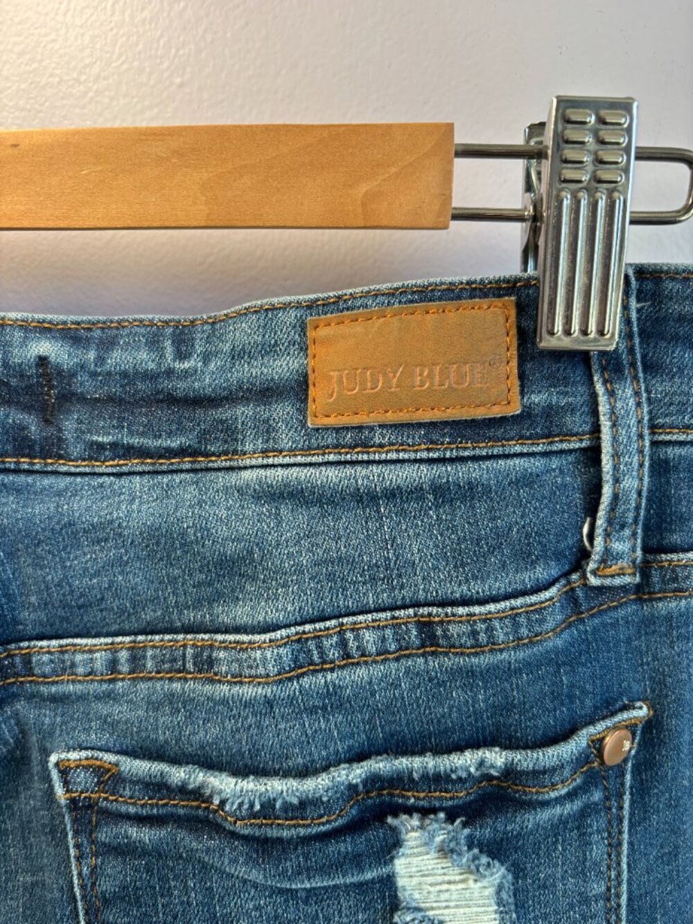 Judy Blue Boyfriend Fit Comfort Stretch Ripped Style Jeans Size 7/28 - Picture 5 of 5